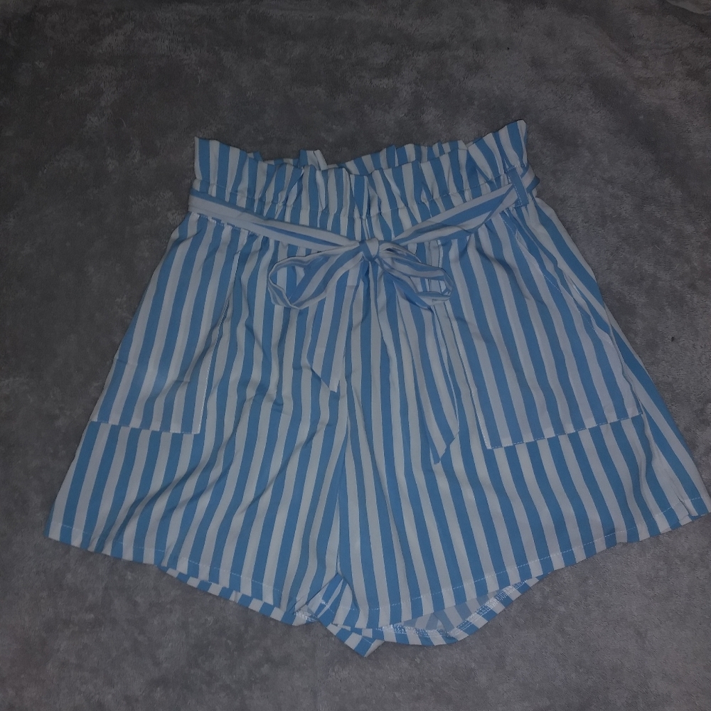 Cami and Shorts set - Picture 5 of 8